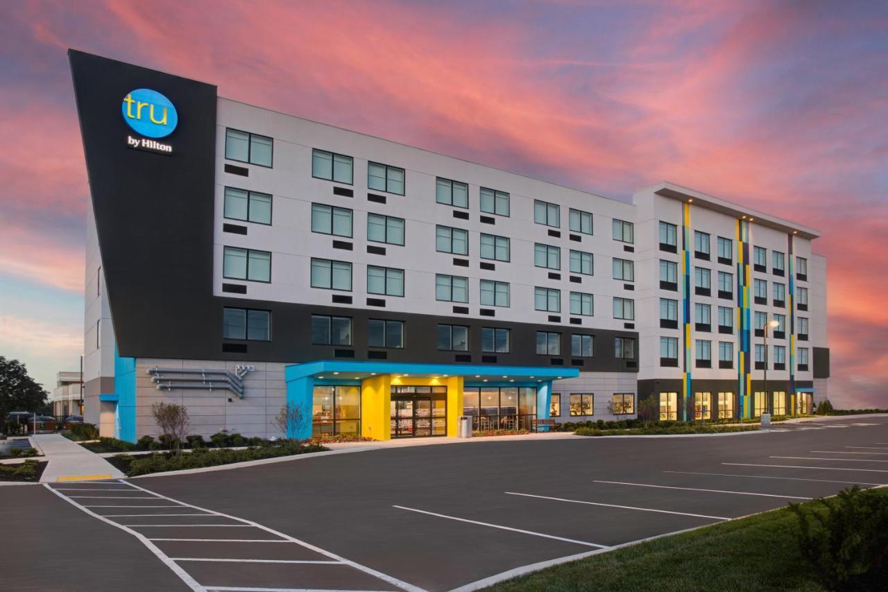 Tru By Hilton Toronto Airport West Hotel Mississauga Exterior photo