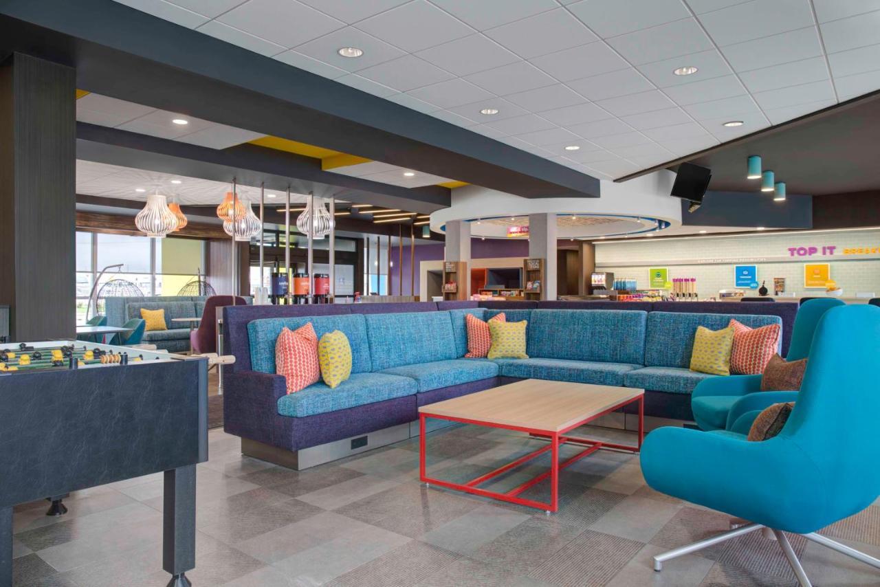 Tru By Hilton Toronto Airport West Hotel Mississauga Exterior photo