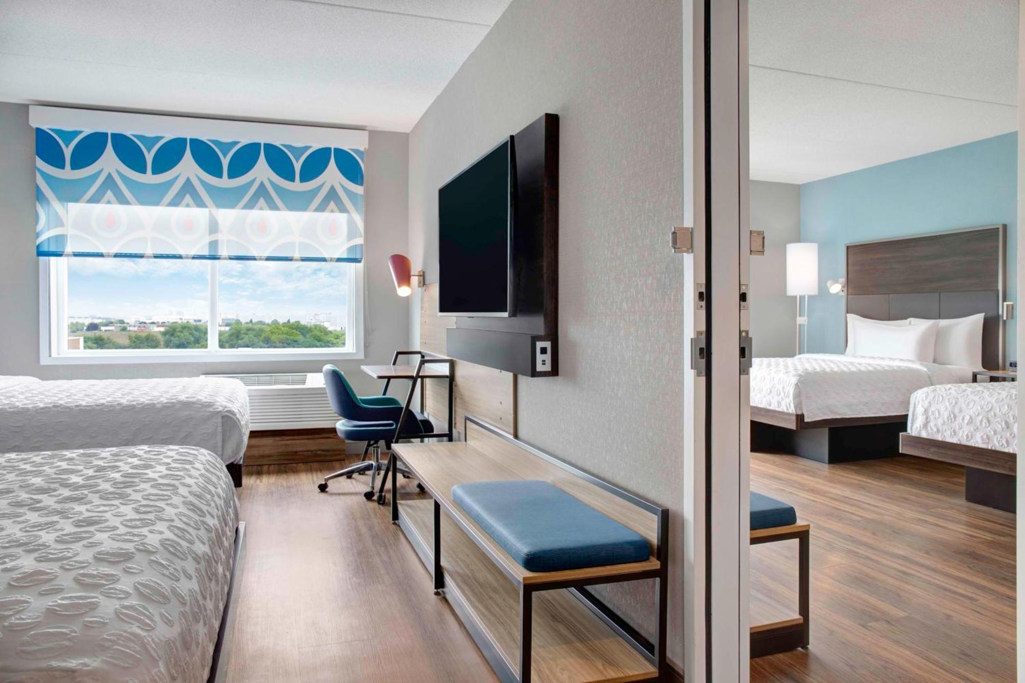Tru By Hilton Toronto Airport West Hotel Mississauga Exterior photo